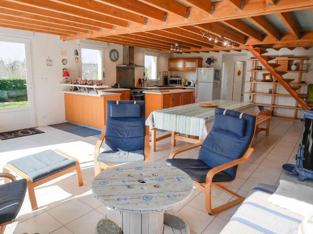 Holiday home Maison Spacieuse Au Calme, Proche Plage Et Commerces, Avec Jardin Et Terrasse Au Palais. - Fr-1-418-202